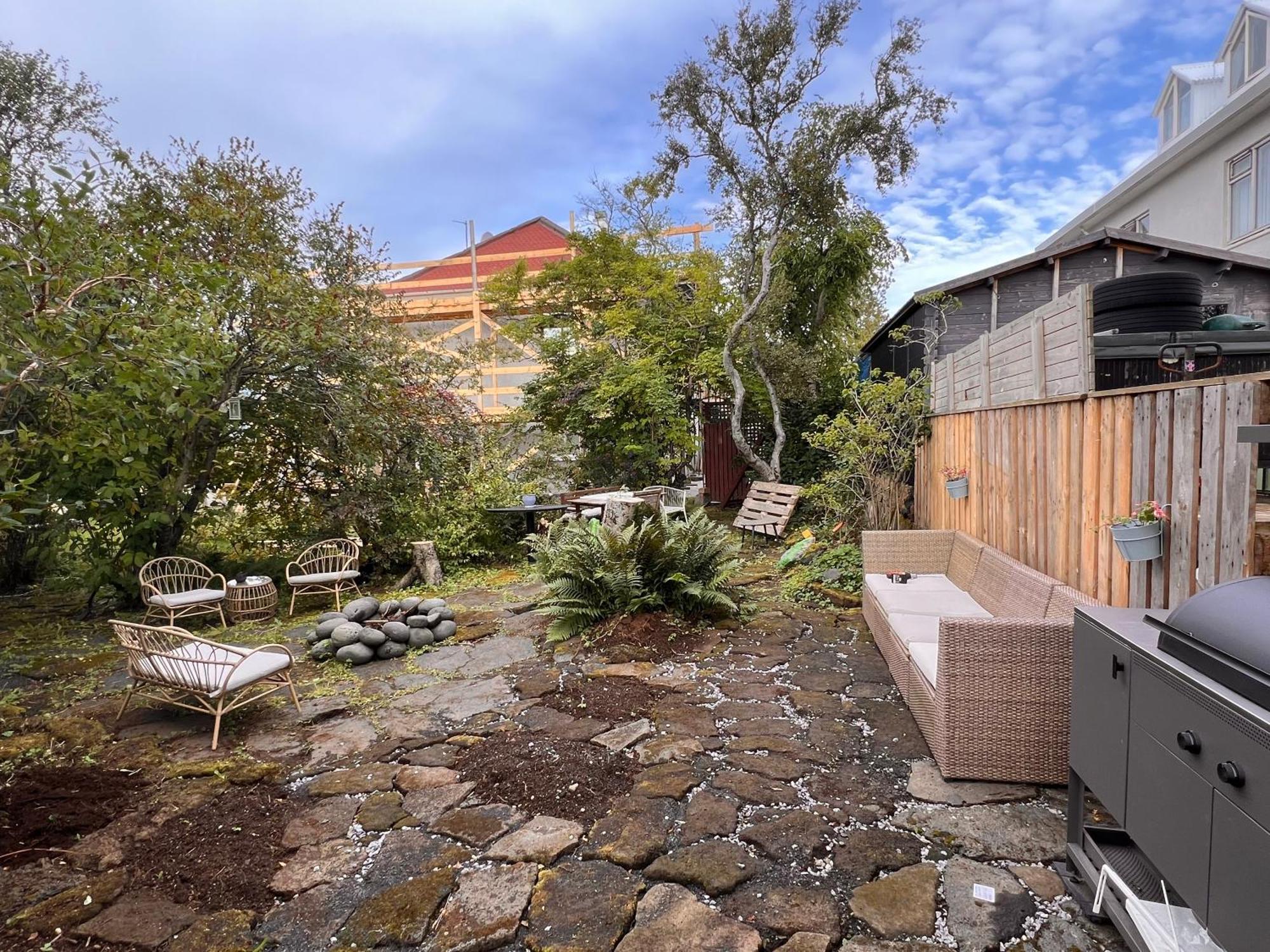 Casa Disa - Dreams, A Boutique Guesthouse In Reykjavik City'S Central Park And Botanical Garden In Laugardalur, Hot-Spring-Valley Exterior photo